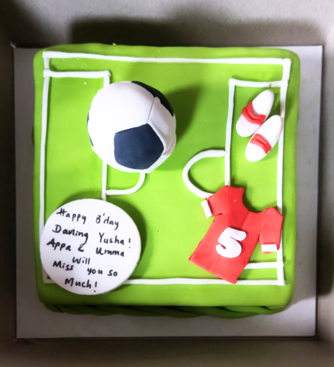 Birthday cakes in Colombo