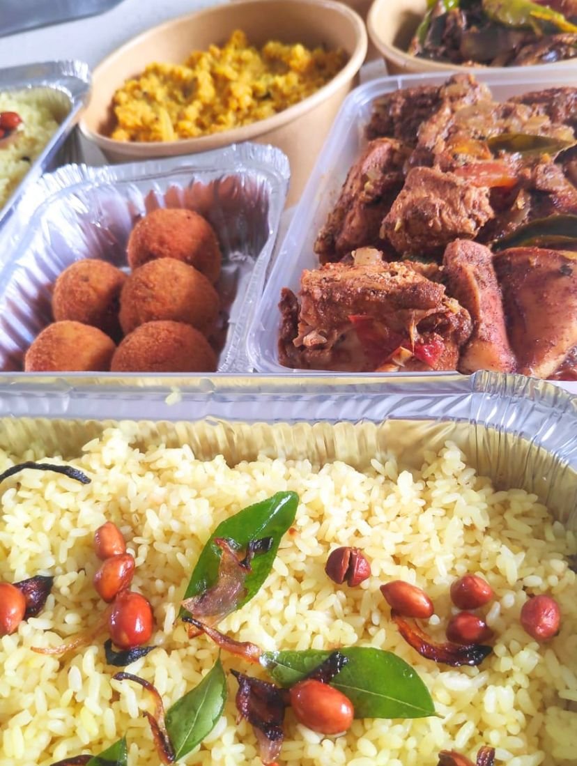 Roshini's Kitchen - Rice & Curry | Yellow Rice | Fried Rice